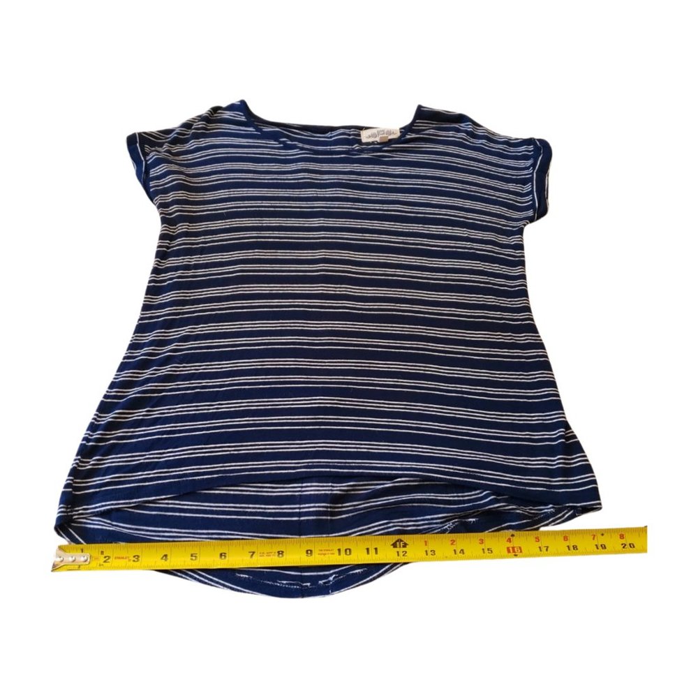 Hippie Rose Short Sleeve Blue & White Top w/ Zipper Back | Size M - Picture 13 of 13